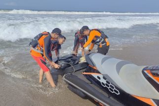 WNA China Korban Terseret Arus Pantai Batubelig Ditemukan Tewas, RIP! - JPNN.com Bali