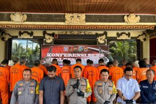 2 Pemuda NTT Resmi Tersangka Pengeroyok Anggota TNI AD, Aksinya Brutal - JPNN.com Bali