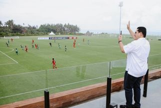 Erick Thohir Gandeng FIFA dan Investor Jepang Cek Fasilitas Latihan Bali United - JPNN.com Bali