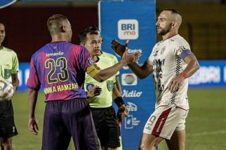 Hamka Hamzah Debut Lagi di Liga 1, Francis Wewengkang Sebut Fakta Ini - JPNN.com Bali