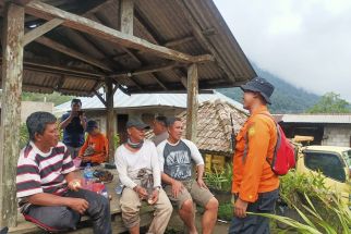Update Pencarian 4 Pendaki Tersesat di Gunung Sanghyang! Ada Kabar Baik - JPNN.com Bali