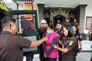 Tersangka Korupsi Dana LPD Adat Baluk Jembrana Dijebloskan ke Penjara - JPNN.com Bali
