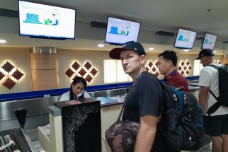 Bule Rusia Overstay 28 Hari, Tolak Bayar Denda, Lihat Tindakan Tegas Imigrasi Bali - JPNN.com Bali