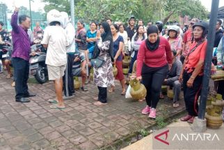 Pasar Murah di GOR Kebo Iwa Gianyar, Sejam 250 Tabung LPG 3 Kg Subsidi Ludes, Lihat - JPNN.com Bali