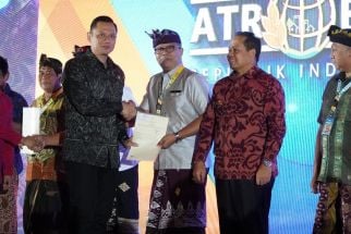 Menteri AHY Serahkan Sertifikat Elektronik Hak Guna Pakai ke Kemenkumham, Begini Pesannya - JPNN.com Bali