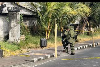 Koper Misterius di Depan Puri Agung Penarungan Bali Bikin Geger, Tim Jibom Bergerak - JPNN.com Bali