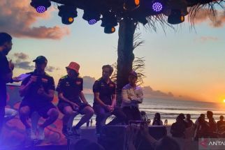 Fabio & Marco Sapa Fan MotoGP di Bali: Om Swastyastu, Menyala Abangku! - JPNN.com Bali