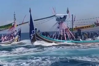 Perahu Nelayan Pengambengan Jembrana Bersolek Sambut Sedekah Laut, Penuh Makna - JPNN.com Bali
