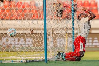 VAR Bikin Bali United Merugi, Wasit Anulir Gol Kenzo Nambu - JPNN.com Bali