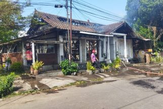 Kedai Coffee Basic Bar di Denpasar Terbakar, Penyewa Rugi Besar - JPNN.com Bali