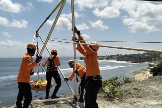 Bule Amerika Ditemukan Tewas di Pantai Bingin Bali, Korban Bunuh Diri? - JPNN.com Bali