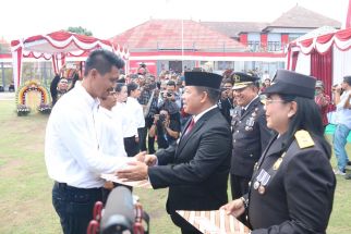 2917 Napi Lokal & 62 WBP Asing Terima Remisi HUT ke-79 RI, Pesan Pj Gubernur Bali Tegas - JPNN.com Bali