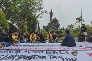 Koster Respons Tantangan Aliansi BEM se-Bali, Sentil Sampah hingga Alih Fungsi Lahan - JPNN.com Bali