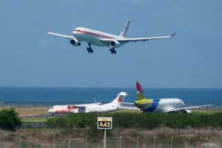 Meluas, 90 Penerbangan di Bandara Bali Terdampak Erupsi Gunung Lewotobi - JPNN.com Bali