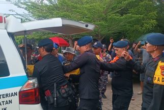 Detik-detik Penemuan Jenazah Penumpang KMP Citra Mandala Sakti di Perairan Buleleng - JPNN.com Bali