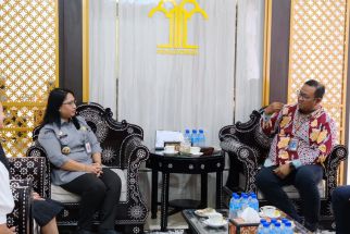 Kakanwil Gusti Putu Milawati Minta Bank Mandiri Bantu Program Kemenkum NTB - JPNN.com Bali