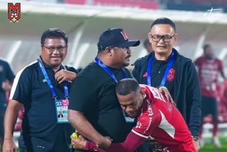 Imran Nahumarury Puji Lini Serang & Pertahanan Malut United, Ini Alasannya - JPNN.com Bali