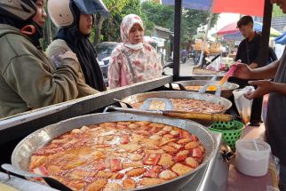 Pentol Seafood Mercon Serang, Omzet Rp 5 Juta per Hari - JPNN.com Banten