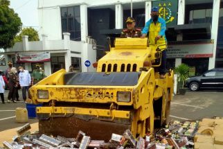 Kejari Serang Musnahkan Ribuan Barang Bukti Narkoba, Senjata Tajam, Miras - JPNN.com Banten