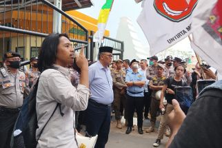 Demo Berjilid-jilid, Mahasiswa Kekeh Tolak Kenaikan BBM - JPNN.com Banten