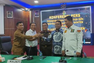 Dirut Bank Banten Merayu Bupati & Wali Kota untuk Menyimpan Kas Daerahnya - JPNN.com Banten