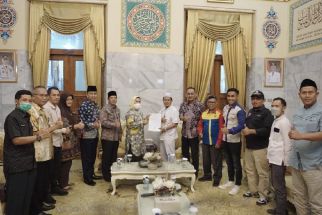 Bupati Serang Ajak Buruh Buat Kesepakatan Sebelum Penetapan UMK 2023 - JPNN.com Banten