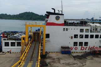 Jadwal Penyeberangan Kapal dari Merak Menuju Bakauheni Hari Ini, Berikut Informasi Lengkapnya - JPNN.com Banten