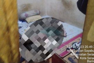 Pria Paruh Baya Membusuk di Rumah, Tetangga Ungkap Sesuatu - JPNN.com Banten