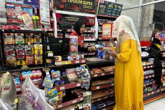 Alfamart Berikan THR kepada Karyawan 2 Minggu Sebelum Lebaran - JPNN.com Banten