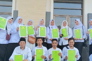Sudah Lulus Passing Grade, Puluhan Guru Bahasa Inggris Belum Diangkat PPPK - JPNN.com Banten
