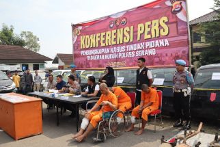 3 Buronan Paling Dicari Polda Banten & Jabar Ditangkap di Serang, Lihat Tuh Kakinya - JPNN.com Banten