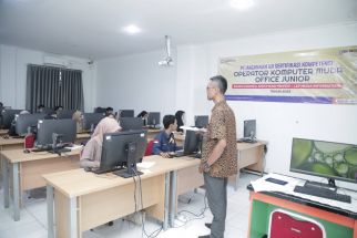 Mahasiswa Universitas Primagraha Ikuti Sertifikasi dari BNSP - JPNN.com Banten