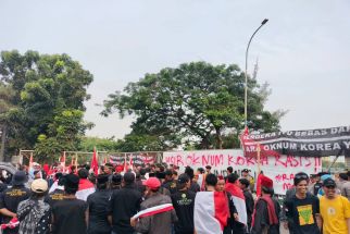 Diduga Merusak Lingkungan, PT Krakatau Posco Didemo Warga Cilegon - JPNN.com Banten