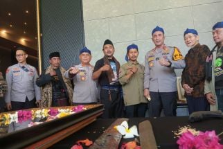 Polda Banten Gelar Pameran Golok untuk Melestarikan Budaya Tanah Jawara - JPNN.com Banten