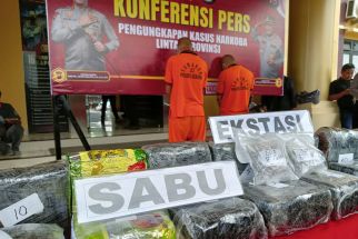 2 Warga Serang Sembunyikan Sabu-Sabu di Kemasan Susu - JPNN.com Banten