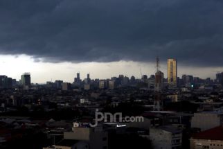 Prediksi Cuaca Besok, 7 Wilayah Ini Hujan Lebat dan Angin Kencang - JPNN.com Lampung