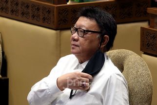 Tjahjo Kumolo Tutup Usia, PDIP Sumut Kibarkan Bendera Setengah Tiang - JPNN.com Sumut