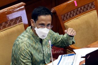 Presiden Jokowi Instruksikan Menteri Nadiem Tambah Anggaran Riset - JPNN.com Jatim