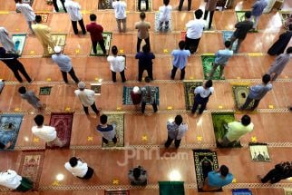 Saf Salat Boleh Rapat, MUI Kota Depok: Alhamdulillah - JPNN.com Jabar