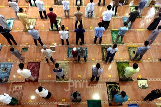 Jadwal Lengkap Imam dan Penceramah Salat Tarawih di Masjid Pusdai Bandung - JPNN.com Jabar