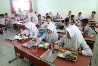 BGN Butuh Rp 25 Triliun Per Bulan untuk Makan Bergizi Gratis - JPNN.com Jakarta