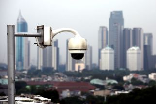 Pria Misterius di Serang Terekam CCTV Intip Indekos Perempuan Sambil Begituan - JPNN.com Banten