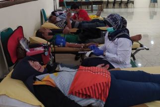 Alumni SMAN 8 Jakarta Gelar Donor Darah & Bazar - JPNN.com Jakarta