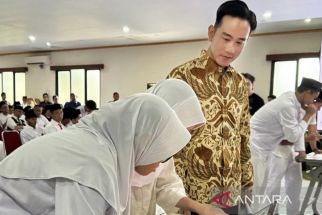 Wapres Gibran Sampai Mohon Guru Belajar AI - JPNN.com Jakarta