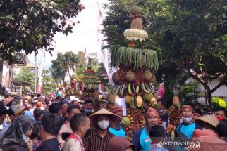 Serunya Tradisi Gebyar Ngunduh Duren di Kudus, 14 Gunungan Jadi Perebutan - JPNN.com Jateng