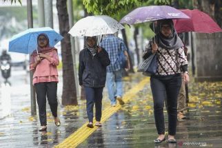 Cuaca Jawa Tengah Hari Ini, Jumat (26/4), Hujan Lebat Diprediksi Turun di 8 Daerah, Semarang Termasuk? - JPNN.com Jateng