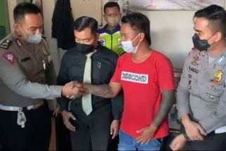 Oknum Polisi Pukul Sopir Truk saat Demonstrasi, Begini Akhirnya - JPNN.com Jateng