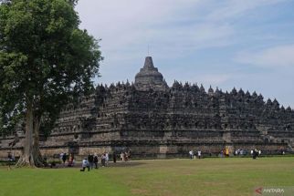 SOP Tak Kunjung Turun, Wisatawan Belum Bisa Naik Candi Borobudur - JPNN.com Jateng