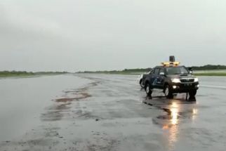 Bandara Ahmad Yani Ditutup Sementara akibat Genangan Air di Landasan Pacu - JPNN.com Jatim