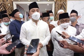 Yuk, Simak Penjelasan Wali Kota Surabaya soal Tarawih Berjemaah  - JPNN.com Jatim